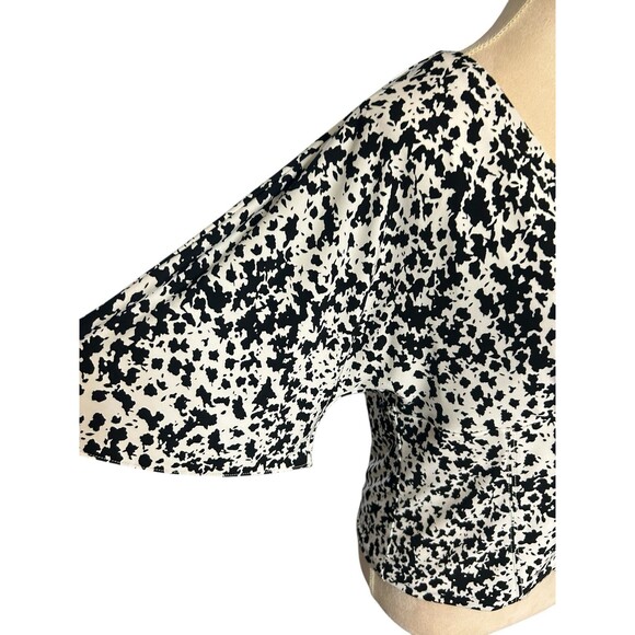 WHBM Matte Jersey Kimono Wrap V Neck Lined Printed  Casual Stretch Top Sz L - Picture 6 of 10